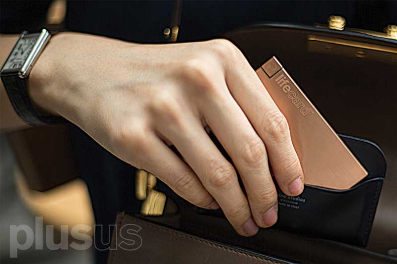 薄型スマホバッテリーのライフカードの画像10