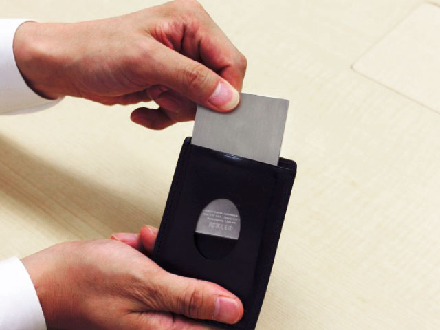 薄型スマホバッテリーのライフカードの画像13