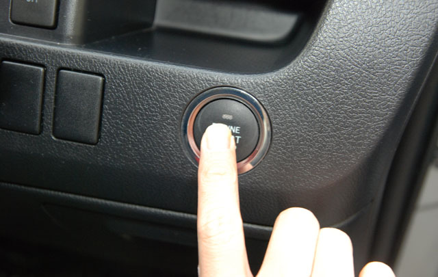 シガーソケットで充電できるバッテリー内蔵カーチャージャーLife2Goの画像