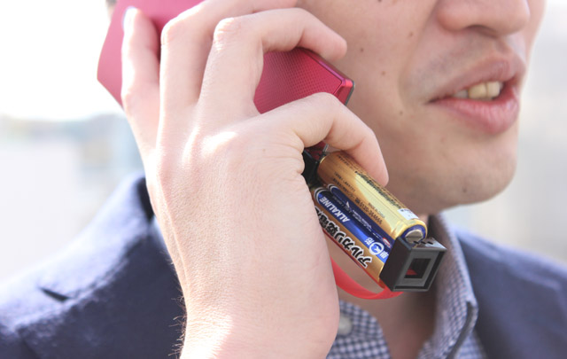 スマホ充電ができるキーアクセサリーnipperの画像