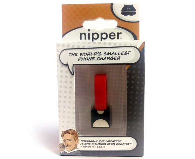 スマホ充電ができるキーアクセサリーnipperの画像