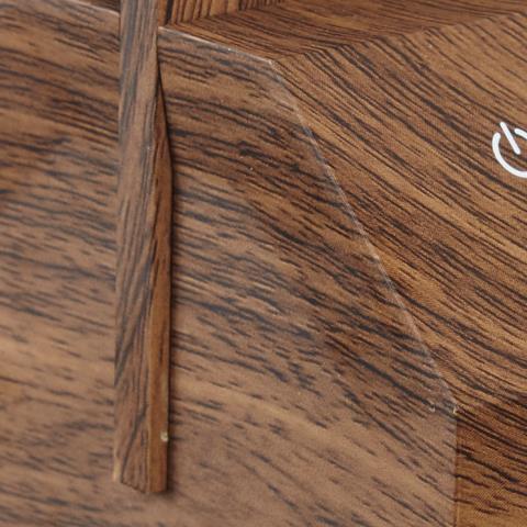 ウォルナット調仕上げのLEDライトoctagonone